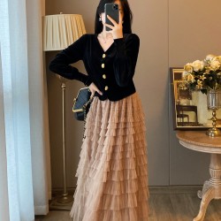 New style pink skirt suit, velvet black top